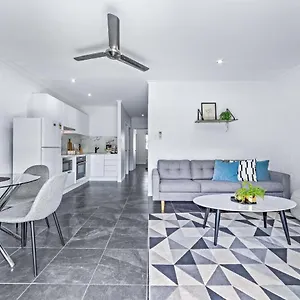 Apartment Modern Front