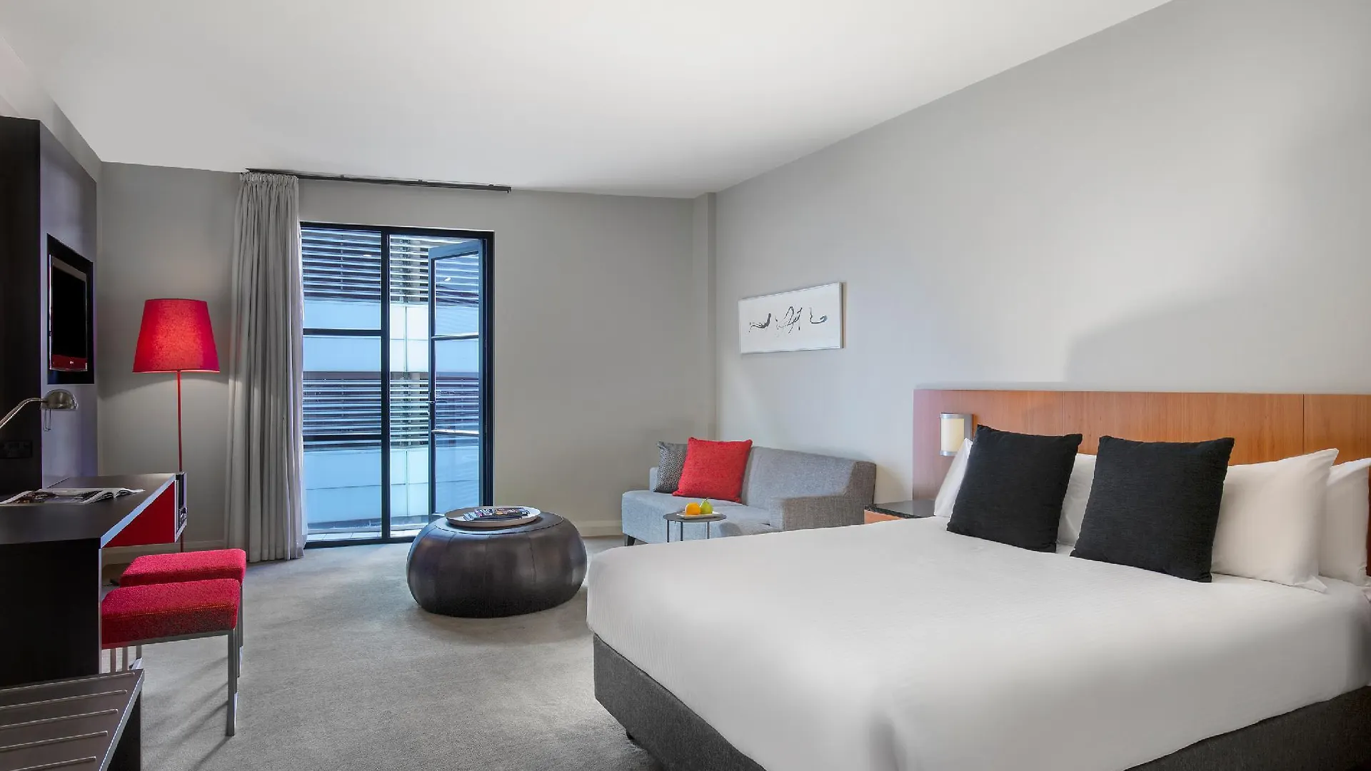 Hotel Mantra Hindmarsh Square Adelaide